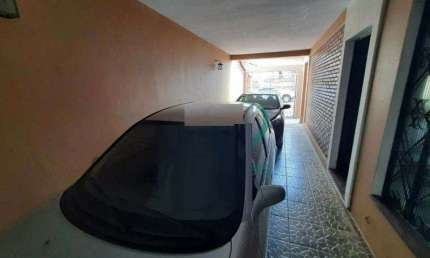 Casa com 4 quartos à venda na Rua Antonieta Aguirre de Moraes Barros, --, Vila Augusta, Guarulhos por R$ 1.500.000