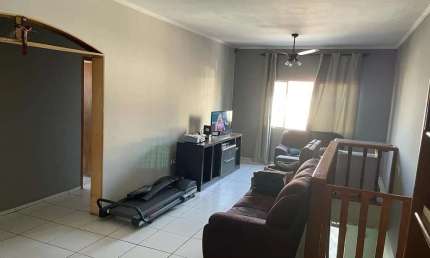 Casa com 6 quartos à venda na Rua Miguel Leão, --, Jardim Cocaia, Guarulhos por R$ 1.000.000