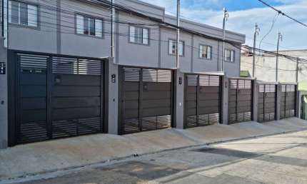 Casa com 2 quartos à venda na Rua Professor Alcebíades Sarmento, --, Vila Siria, São Paulo por R$ 412.000