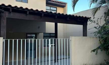 Casa com 3 quartos à venda na Rua Gastão Luiz Cruls, 596, Bairro Alto, Curitiba