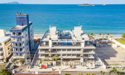 Cobertura à venda nos Ingleses, Florianópolis: 147m², 2 dormitórios, 1 suíte, 2 banheiros. Confira!