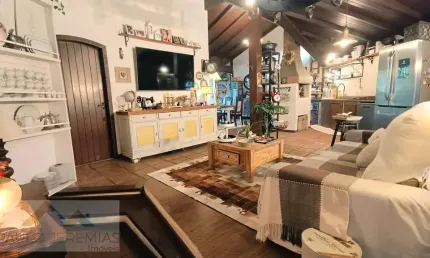 Venda de Pousada em Canasvieiras - Florianópolis por R$2.400.000