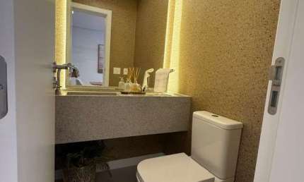 Apartamento 3 suítes à venda e locação em Jurerê, Florianópolis. 145m², alto padrão. Confira!
