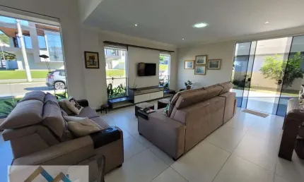 Casa à venda nos ingleses, florianópolis: 459m², 3 suítes, 5 banheiros. oportunidade por r$1.719.000!