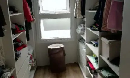 Sobrado à venda em Balneário, Florianópolis: 174m², 3 dormitórios, 1 suíte, por R$1.150.000. Confira!