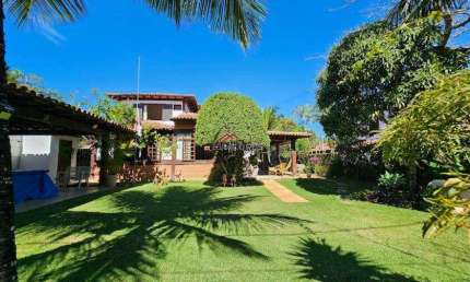 Casa a venda em Manguinhos, com 7 quartos, a 200m da praia
