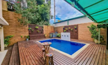 Hostel Guest House com 6 quartos e piscina no centro de Búzios