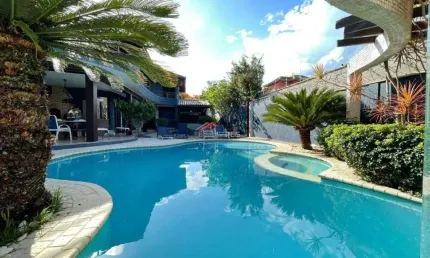 Casa à venda com 4 quartos independente em Geriba Buzios