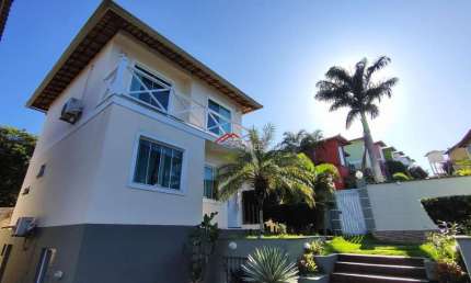 Casa em condomínio com 4 quartos perto da praia Rasa