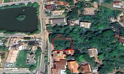 Terreno com 600m² com perfil comercial/residencial de frente para avenida em José Gonçalves