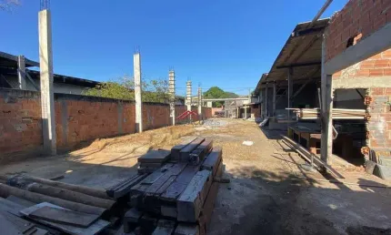 Galpão comercial Industrial com de terreno à venda em Búzios