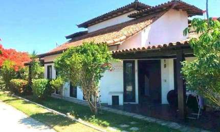 Casa à venda com 2 quartos dentro de condomínio na Marina em Buzios