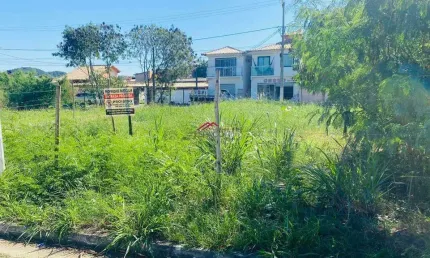Ótimo terreno de 340 m²,totalmente plano, no bairro São José .