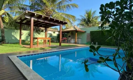 Vende-se Casa Linear Próxima à Praia de Geribá em Buzios.