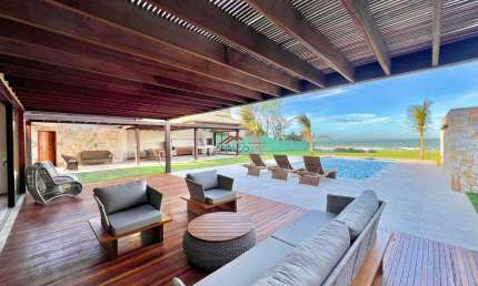 Mansão à venda frente mar, 5 suítes e 8 vagas – Manguinhos, Búzios