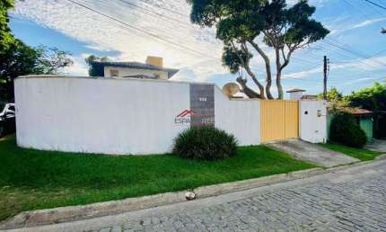Casa independente a venda com 5 quartos no bairro Manguinhos!