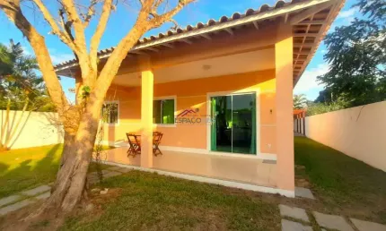 Casa a venda, em condomínio com portaria 24, com 03 quartos , em terreno de 450m²
