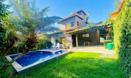 Casa independente à venda com 4 quartos em Geribá Búzios.