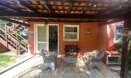 Casa de condomínio,2 quartos locação fixa,bairro Caravelas!