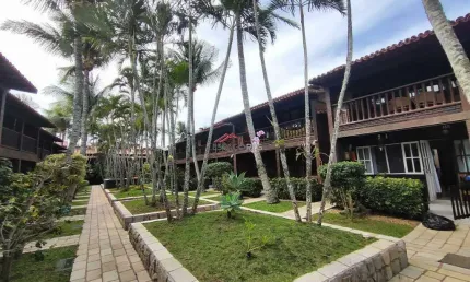 Casa para locação anual em condomínio com 03 quartos a 200 metros da praia de geribá