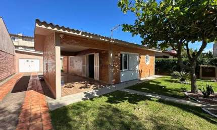 Casa com 4 quartos à venda no Centro, Imbé , 120 m2 por R$ 520.000