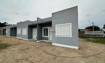 Casa com 2 quartos à venda em Bosque do Albatroz, Osório , 55 m2 por R$ 239.000