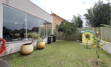 CASA COM 4 SUÍTES, DECORADA NO CONDOMÍNIO VILLAGIO!