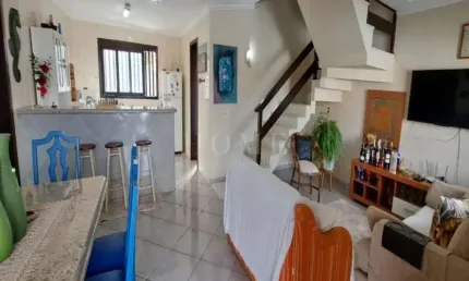 SOBRADO EM XANGRI-LÁ, COM 4 DORMITORIOS BEM LOCALIZADO!