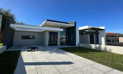 CASA COM 3 DORMITÓRIOS, SENDO 1 SUITE BEM LOCALIZADA!