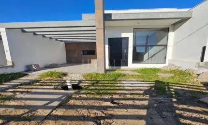 CASA COM 2 DORMITÓRIOS, SENDO 1 SUITE BEM LOCALIZADA!