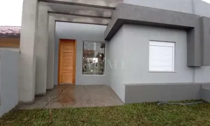CASA COM 2 DORMITORIOS, SENDO 1 SUITE BEM LOCALIZADA!