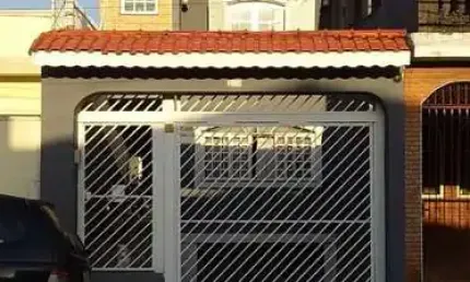 EXCELENTE SOBRADO DE 246 M²/3 DORMITÓRIOS/5 VAGAS/ SALÃO DE FESTAS À VENDA NA PONTE RASA