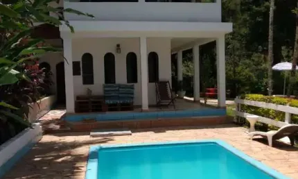 LINDO SITIO DE 30.000 METROS COM ESCRITURA, CACHOEIRA E LAGO À VENDA EM SANTA ISABEL.