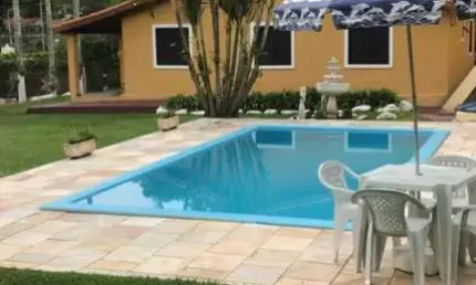 BELISSIMA CHÁCARA DE 1.690 M² COM PISCINA À VENDA EM ARUJÁ.