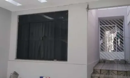 EXCELENTE SOBRADO COM 2 SUÍTES/2 VAGAS/ EDICULA/ ESPAÇO GOURMET COM CHURRASQUEIRA À VENDA NO JD INDEPENDÊNCIA, SÃO PAULO.