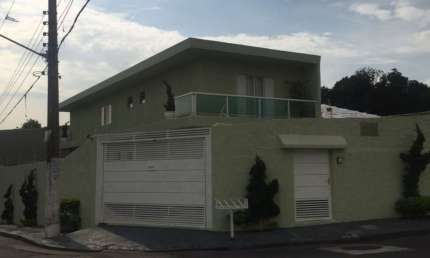 Sobrado residencial de 196 m²/3 dormitórios/ 9 Vagas e Espaço gourmet com churrasqueira à venda, Vila Mendes, São Paulo.