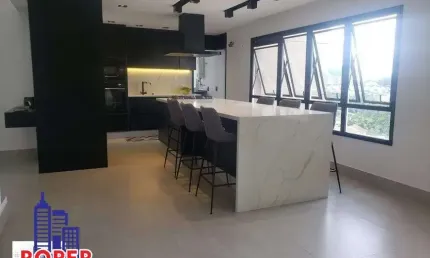 LINDA COBERTURA DUPLEX DE 171 M²/3 SUITES/ESPAÇO GOURMET/PISCINA À VENDA NO SÍTIO TAMBORÉ ALPHAVILLE - BARUERI