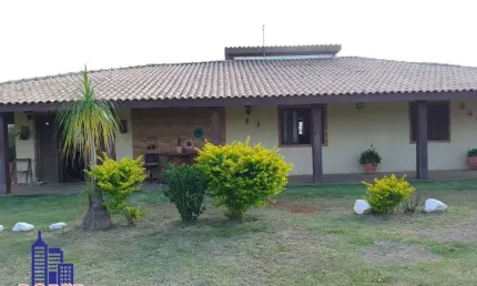 EXCELENTE CHÁCARA DE 6.950 M² COM CASA SEDE E IDEAL PARA CONSTRUÇÃO DE CAMPING, RESTAURANTE E CHALE À VENDA NA MELHOR LOCALIZAÇÃO DE SÃO ROQUE