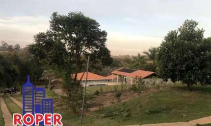 EXCELENTE CHÁCARA DE 5.000 M² COM CASA SEDE/PISCINA/ ÁREA GOURMET À VENDA  NO BAIRRO SANTA PAULA EM CAMPO LIMPO PAULISTA