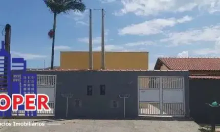 LINDA CASA EM ITANHAÉM COM 2 DORMITÓRIOS SENDO 1 SUÍTE/2 VAGAS DE GARAGEM/PISCINA/ PERTO DA PRAIA VENHA CONHECER!