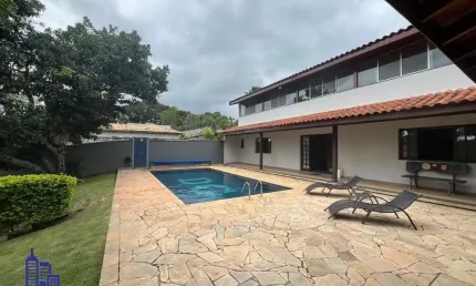 EXCELENTE CHÁCARA DE 800 M² COM TODA ESTRUTURA QUE ACEITA FINANCIAMENTO À VENDA EM PIRACAIA