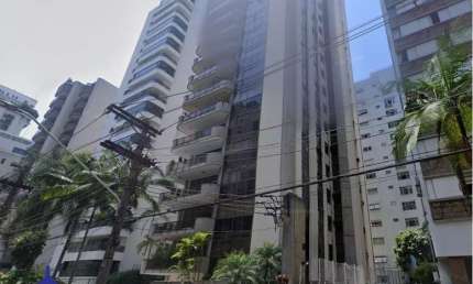 Vende-se apartamento (cobertura triplex) de 642m² para reforma ? Próximo ao Samaritano e Shopping Higienópolis