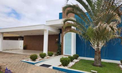 CASA DE ALTO PADRÃO COM TERRENO DE 1.016 M²/ CASA COM 600 M²/PISCINA/ ESPAÇO GORMET À VENDA NO CONDOMÍNIO LAGO DOURADO EM GUARAREMA