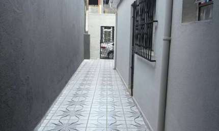 EXCELENTE CASA DE 176 M² COM TERRENO 6 X 29M  À VENDA/LOCAÇÃO NA VILA EMA