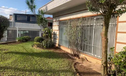 CASA TÉRREA COM 300 M²/3 DORMS/4 VAGAS À VENDA NA VILA EMA