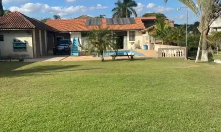 Chácara com 2.000 m²/casa sede/ piscina/espaço gourmet à venda em mairinque
