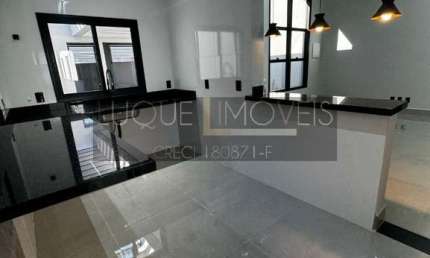 Casa com 3 quartos à venda no Jardim Monte Carlo, Indaiatuba  por R$ 750.000