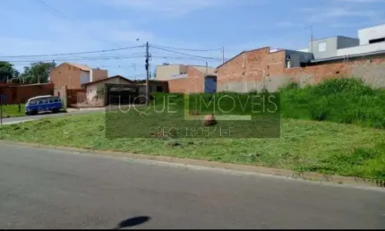 Terreno à venda no Residencial Vila Martins, Salto  por R$ 180.000