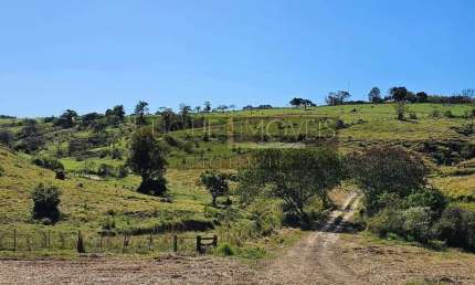 Chácara / sítio com 6 quartos à venda na Zona Rural, Tietê  por R$ 1.060.000