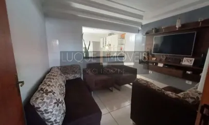 Casa com 2 quartos à venda no Jardim Planalto, Salto  por R$ 425.000
